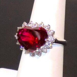 Size 6 Signed CAH 925 THAI Statement Fuchsia Heart Crystal Halo Cocktail Ring